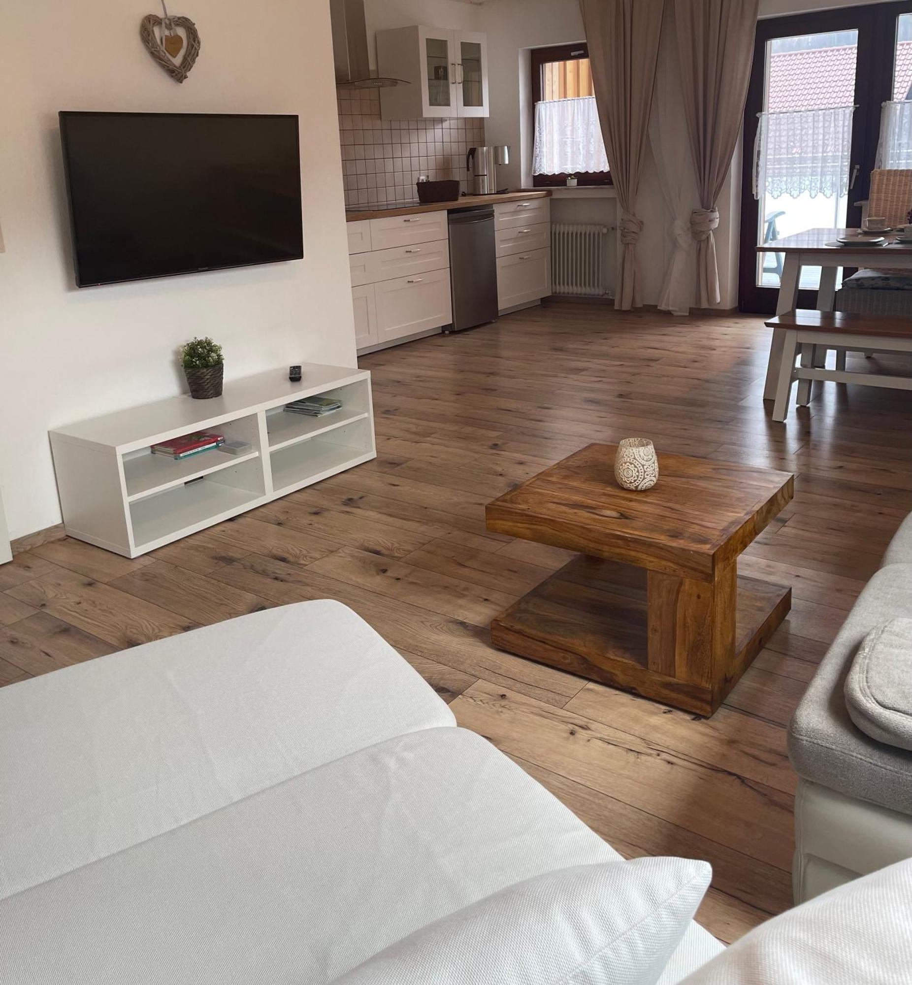 Haus Cornelia Apartment ไอน์รัวห์ ภายนอก รูปภาพ