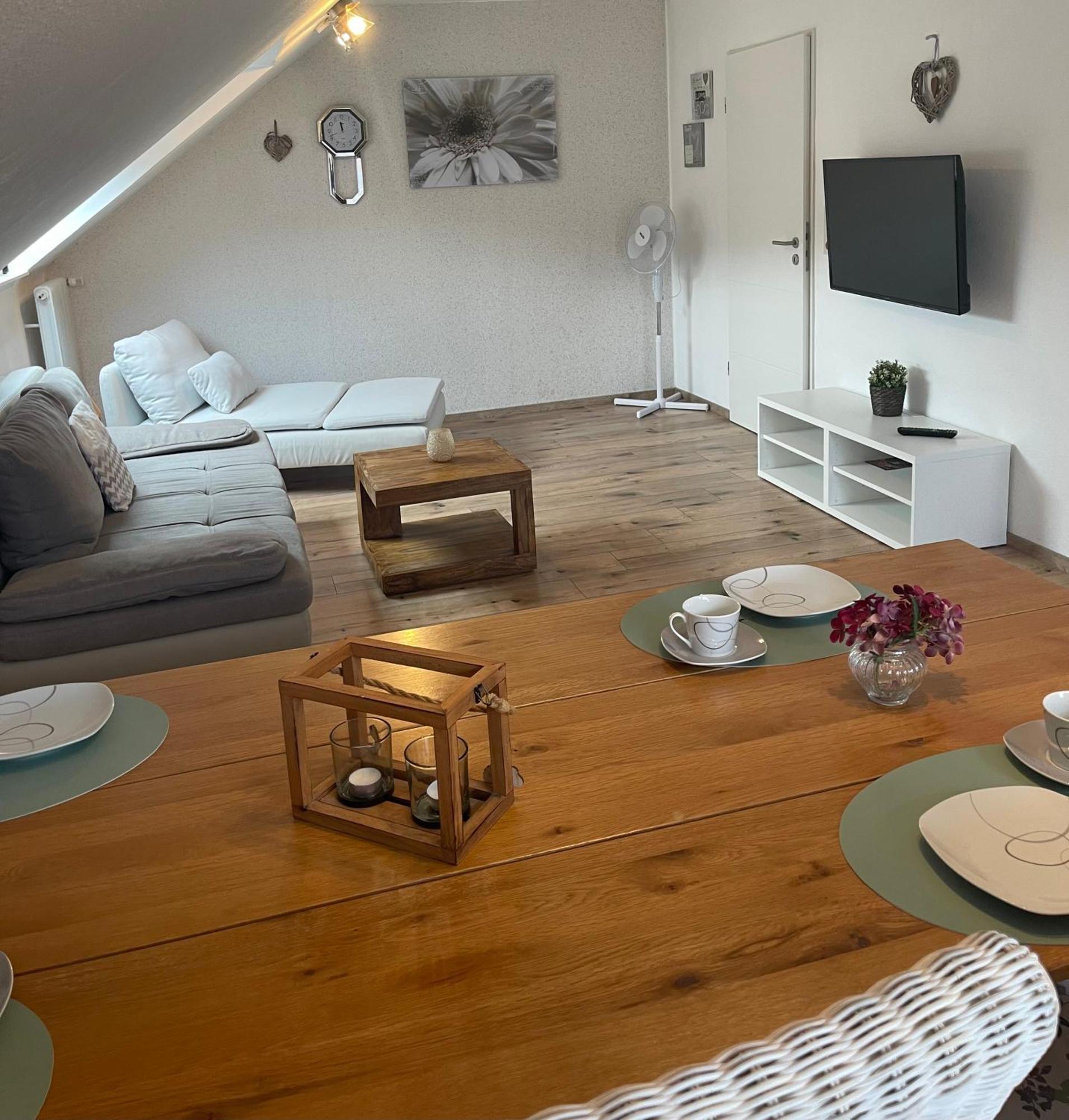 Haus Cornelia Apartment ไอน์รัวห์ ภายนอก รูปภาพ