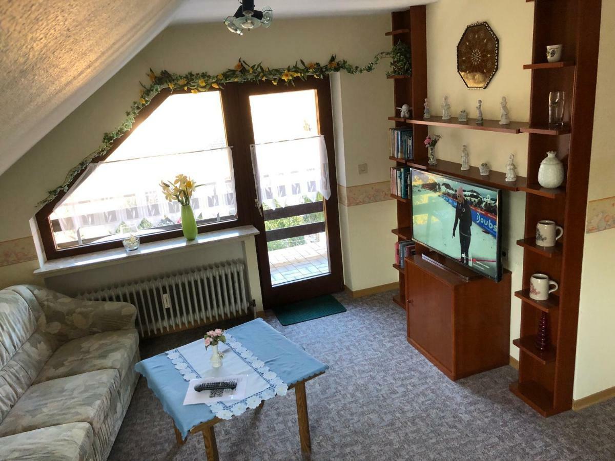 Haus Cornelia Apartment ไอน์รัวห์ ภายนอก รูปภาพ