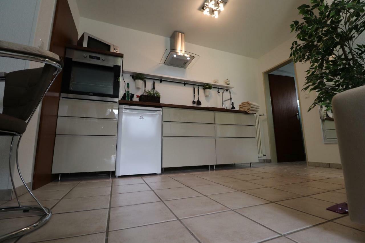 Haus Cornelia Apartment ไอน์รัวห์ ภายนอก รูปภาพ