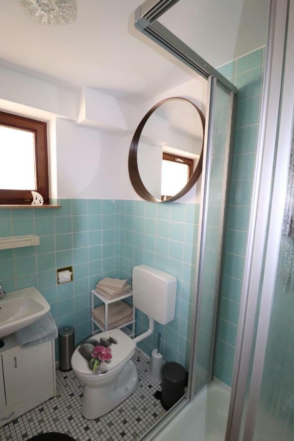 Haus Cornelia Apartment ไอน์รัวห์ ภายนอก รูปภาพ
