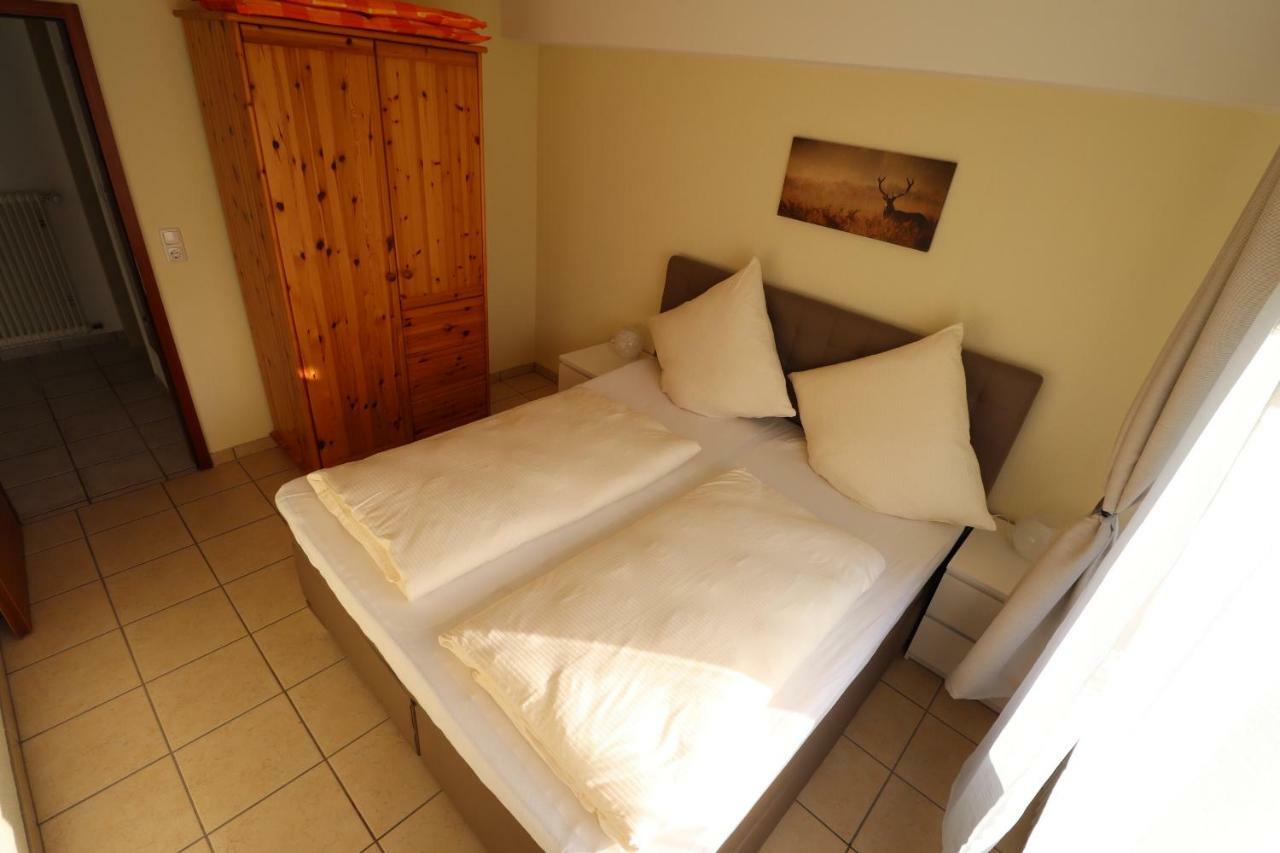 Haus Cornelia Apartment ไอน์รัวห์ ภายนอก รูปภาพ